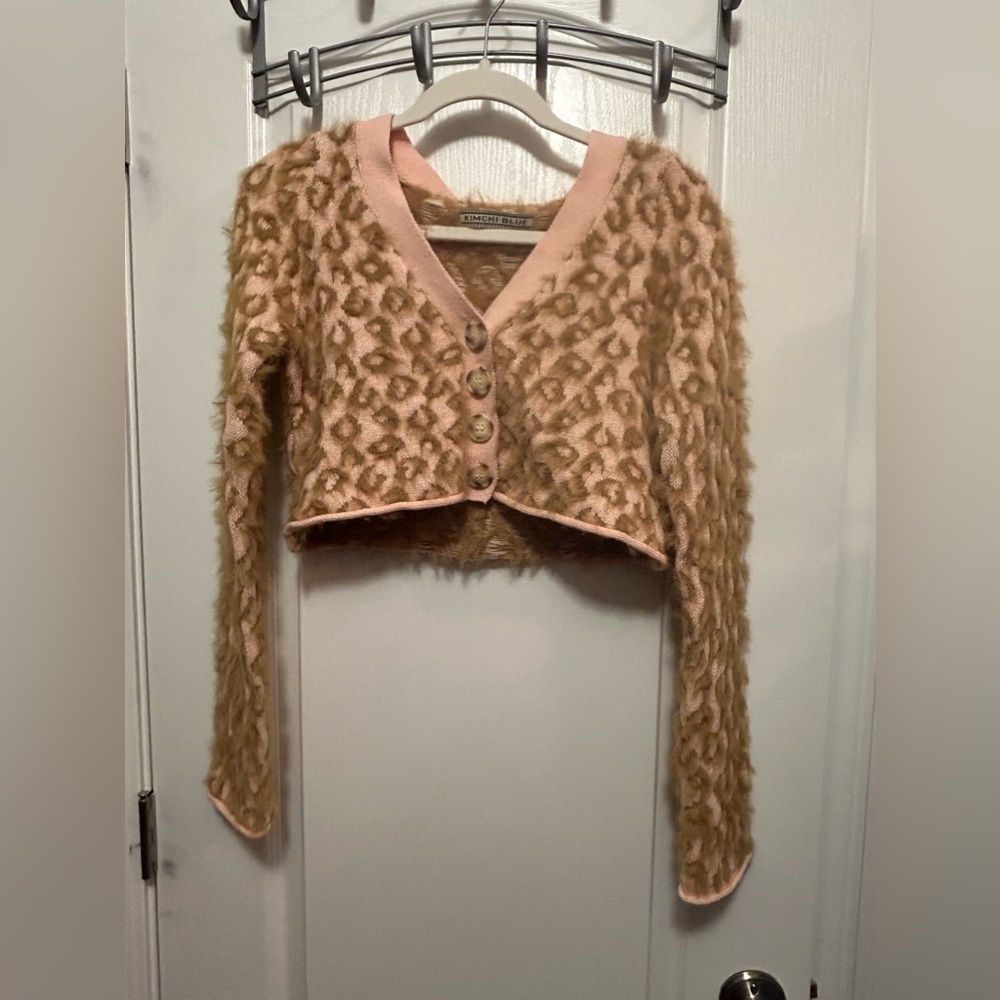 Urban outfitters kimchi blue cropped leopard print cardigan women’s S Boho Retro